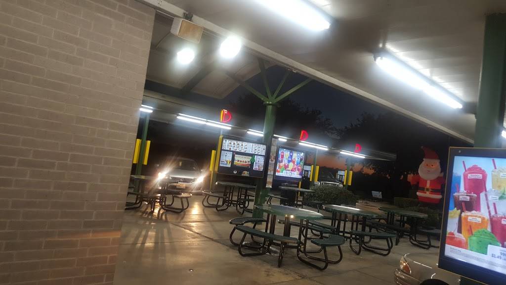 Sonic Drive-In | restaurant | 6555 Park Oaks, Forest Hill, TX 76140, USA | 8172933303 OR +1 817-293-3303