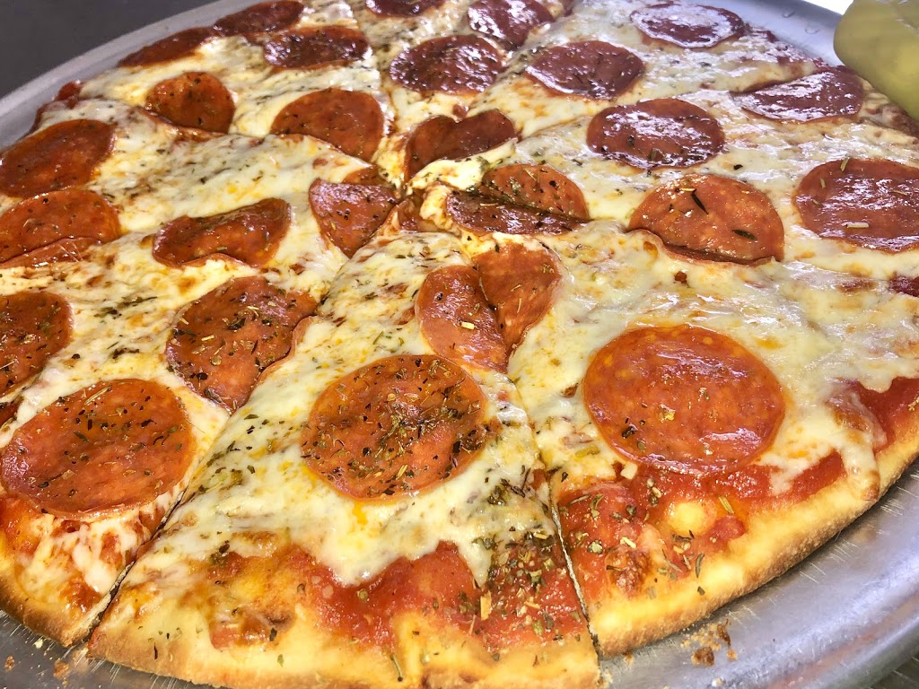 Piney River Taproom | restaurant | 326 U.S. Rte 66 E, Waynesville, MO 65583, USA | 5734332739 OR +1 573-433-2739