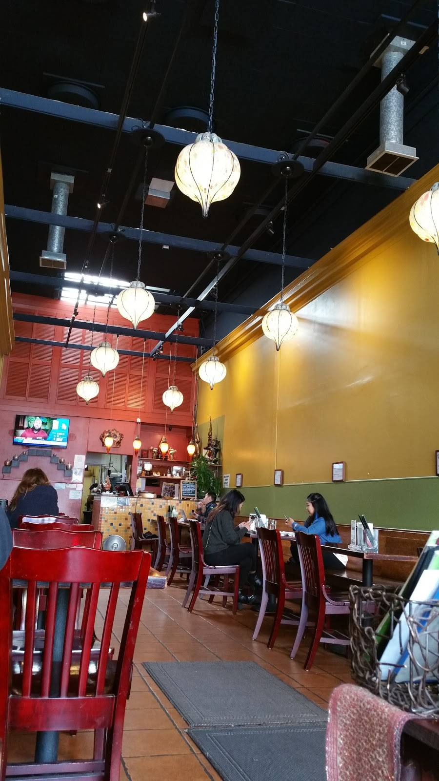 Chabaa Thai Cuisine | restaurant | 2123 Irving St, San Francisco, CA 94122, USA | 4157533347 OR +1 415-753-3347