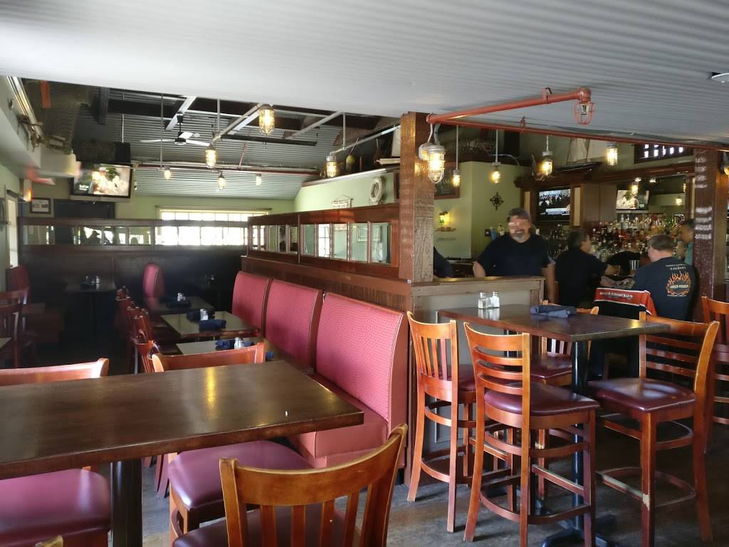 The Boatyard at Smokey Joes BBQ | restaurant | 1308 E Main St, Stamford, CT 06902, USA | 2034060605 OR +1 203-406-0605