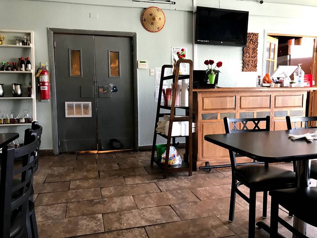 Thai Monkey Club | restaurant | 102 S Broadway, Denver, CO 80209, USA | 3032483334 OR +1 303-248-3334