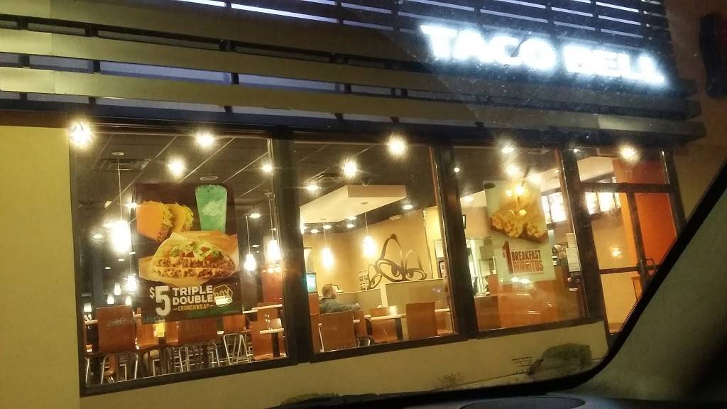 Taco Bell | meal takeaway | 1077 W Broadway, Centralia, IL 62801, USA | 6185322001 OR +1 618-532-2001