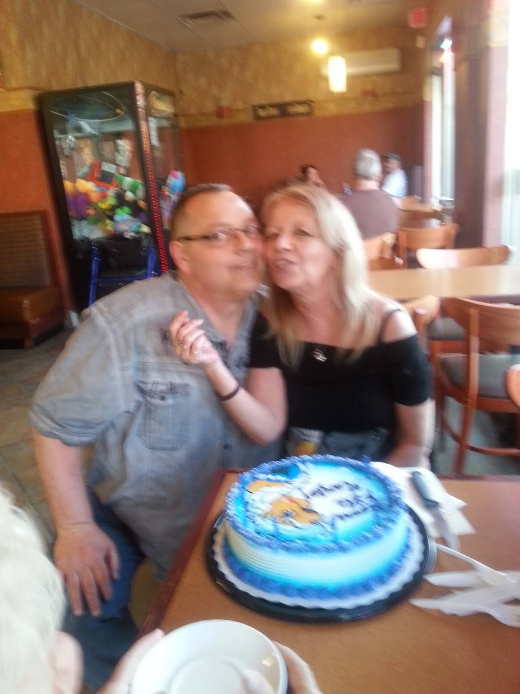 Vincent Sous-Marins | restaurant | 3855 Rue Sainte-Catherine E, Montréal, QC H1W 3L6, Canada | 5145266606 OR +1 514-526-6606