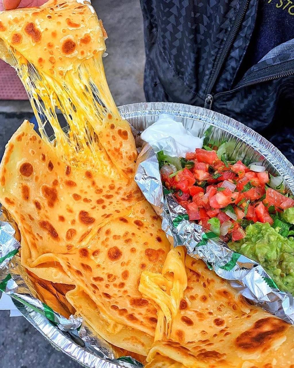 Cafe Rio Mexican Grill | meal takeaway | 1664 W, Towne Center Dr, South Jordan, UT 84095, USA | 8014954340 OR +1 801-495-4340