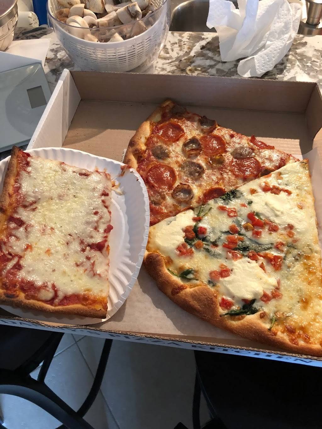 Danny’s Pizza Kitchen | restaurant | 3501 W Boynton Beach Blvd, Boynton Beach, FL 33436, USA | 5612000739 OR +1 561-200-0739