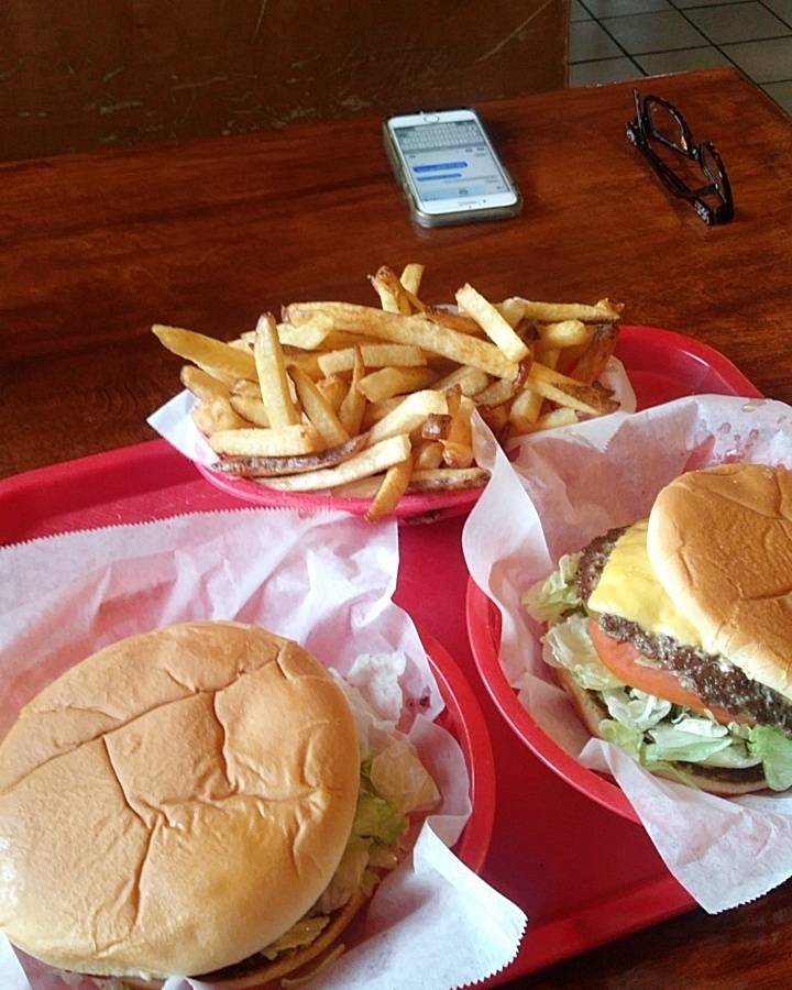 Texas Hamburger Company | restaurant | 9010 Huebner Rd, San Antonio, TX 78240, USA | 2106991189 OR +1 210-699-1189