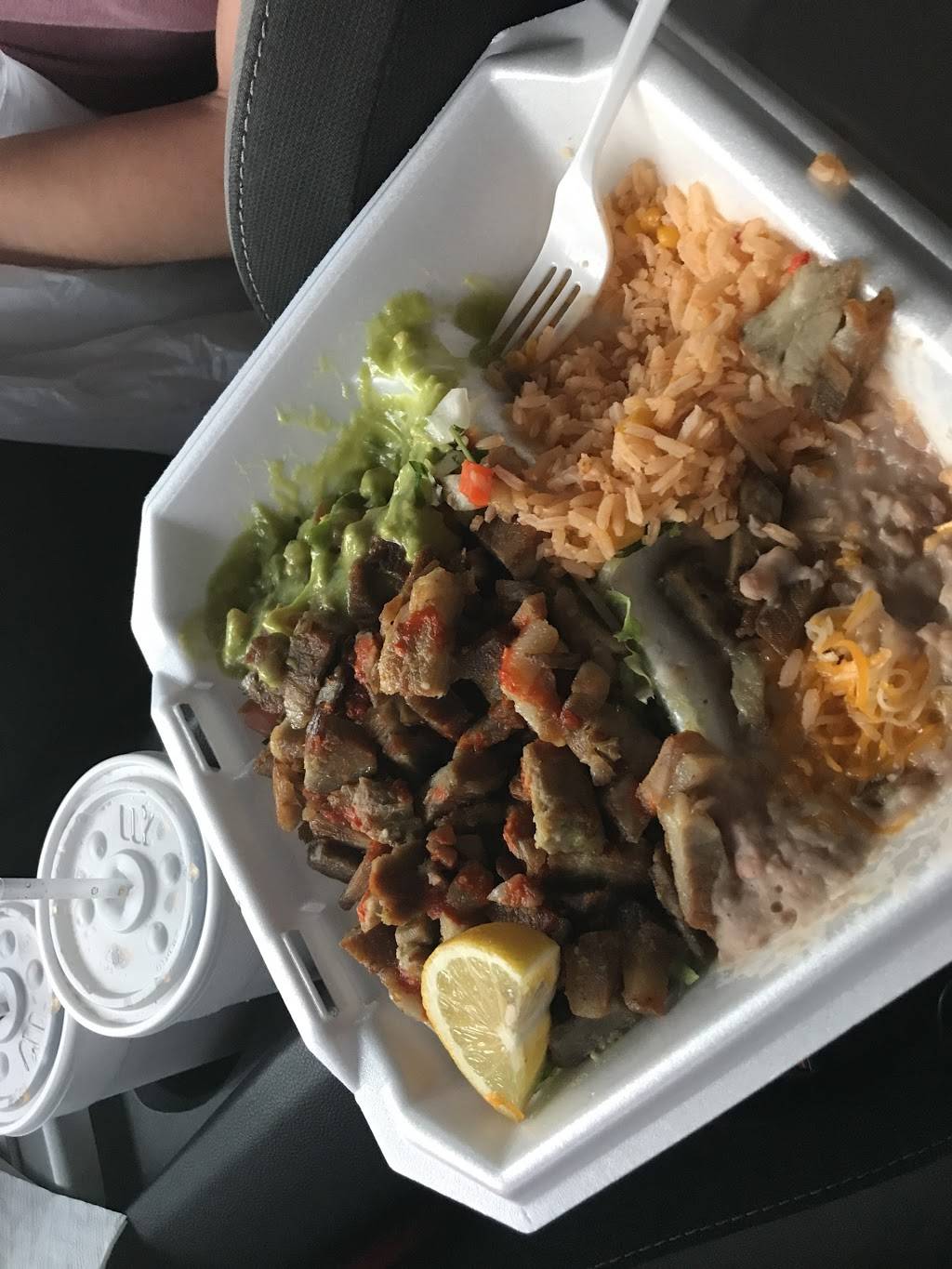 Hilbertos Mexican Food | restaurant | 4306 W Olive Ave, Glendale, AZ 85302, USA | 6238471090 OR +1 623-847-1090