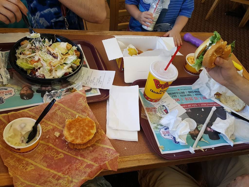 Bojangles Famous Chicken n Biscuits | restaurant | 566 Columbia Ave, Chapin, SC 29036, USA | 8039322502 OR +1 803-932-2502