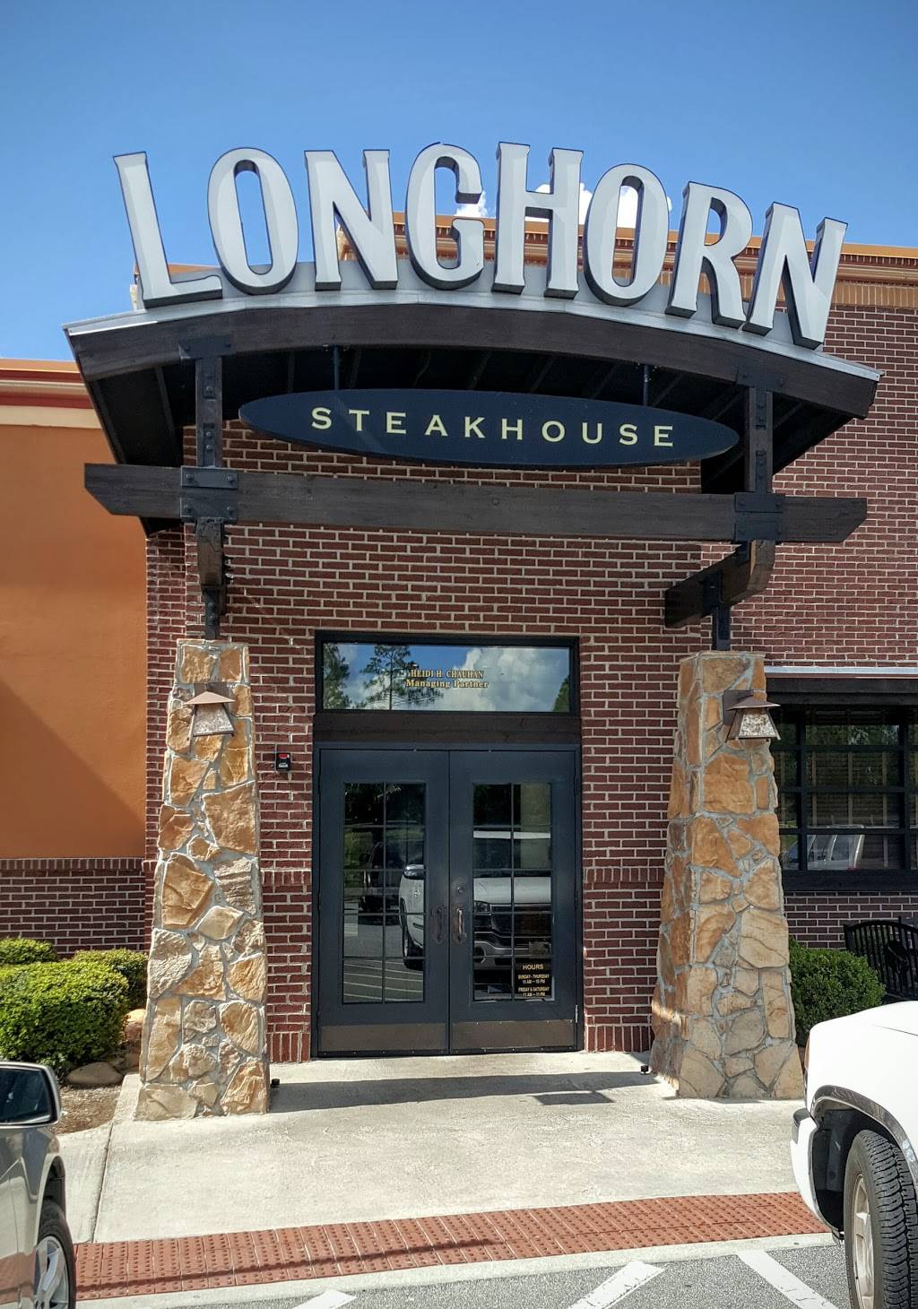 LongHorn Steakhouse | meal takeaway | 300 Pooler Pkwy, Pooler, GA 31322, USA | 9123308560 OR +1 912-330-8560