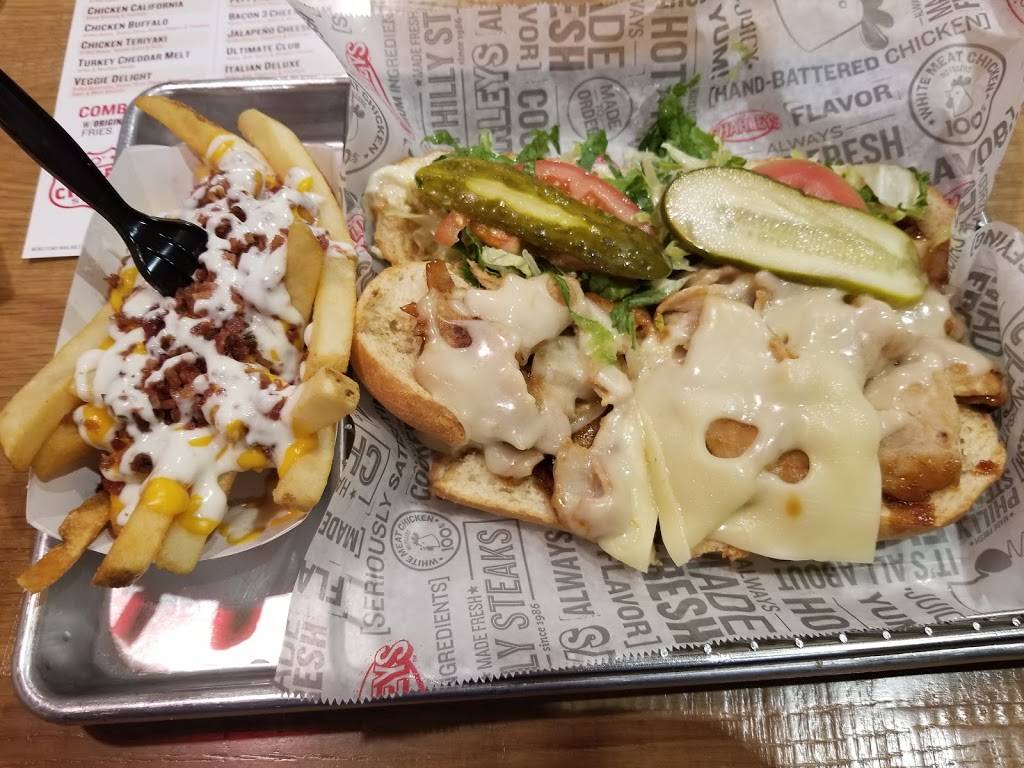 Charleys Philly Steaks | restaurant | 620 Chestnut Commons Dr, Elyria, OH 44035, USA | 4403660404 OR +1 440-366-0404