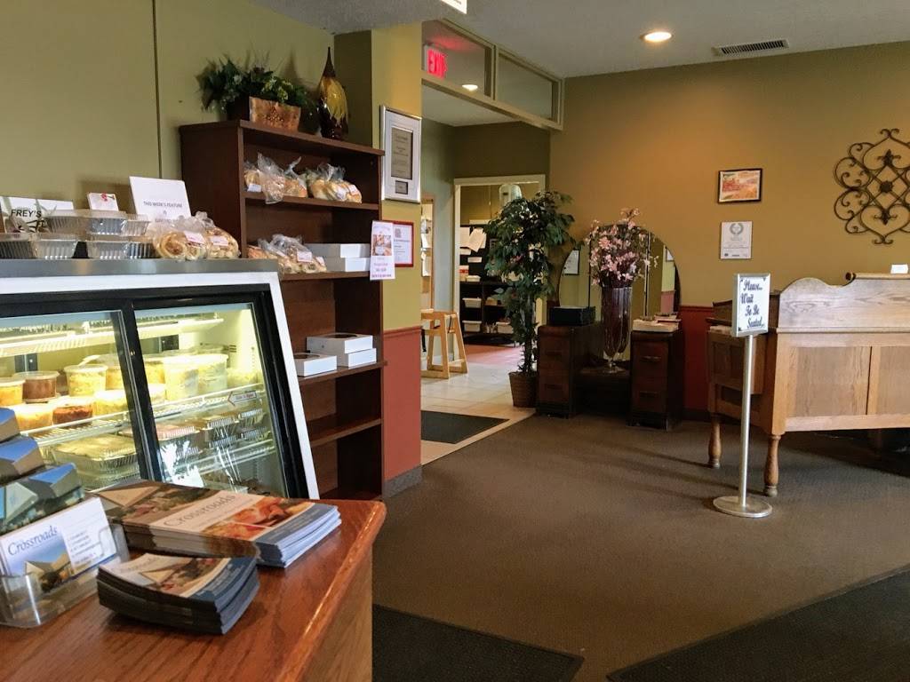 At the Crossroads Family Restaurant Ltd | restaurant | 384 Arthur St S, Elmira, ON N3B 2P6, Canada | 5196698117 OR +1 519-669-8117