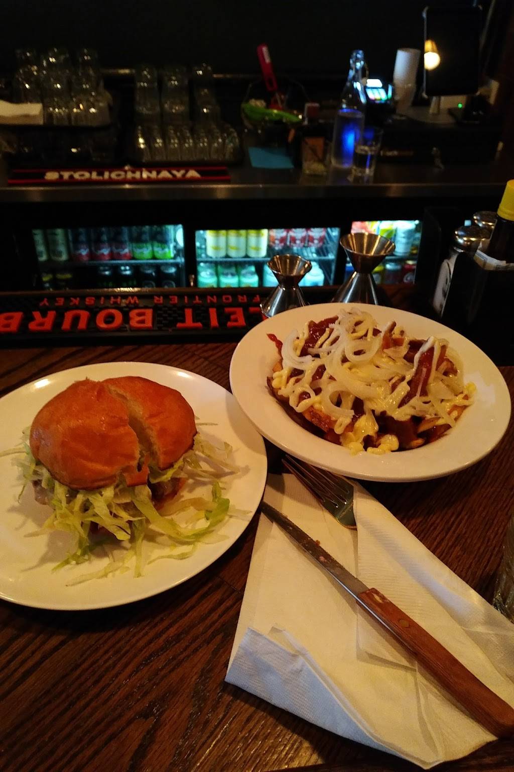 The Mutt | restaurant | 1516 Dundas St W, Toronto, ON M6K 1T5, Canada | 4165519749 OR +1 416-551-9749