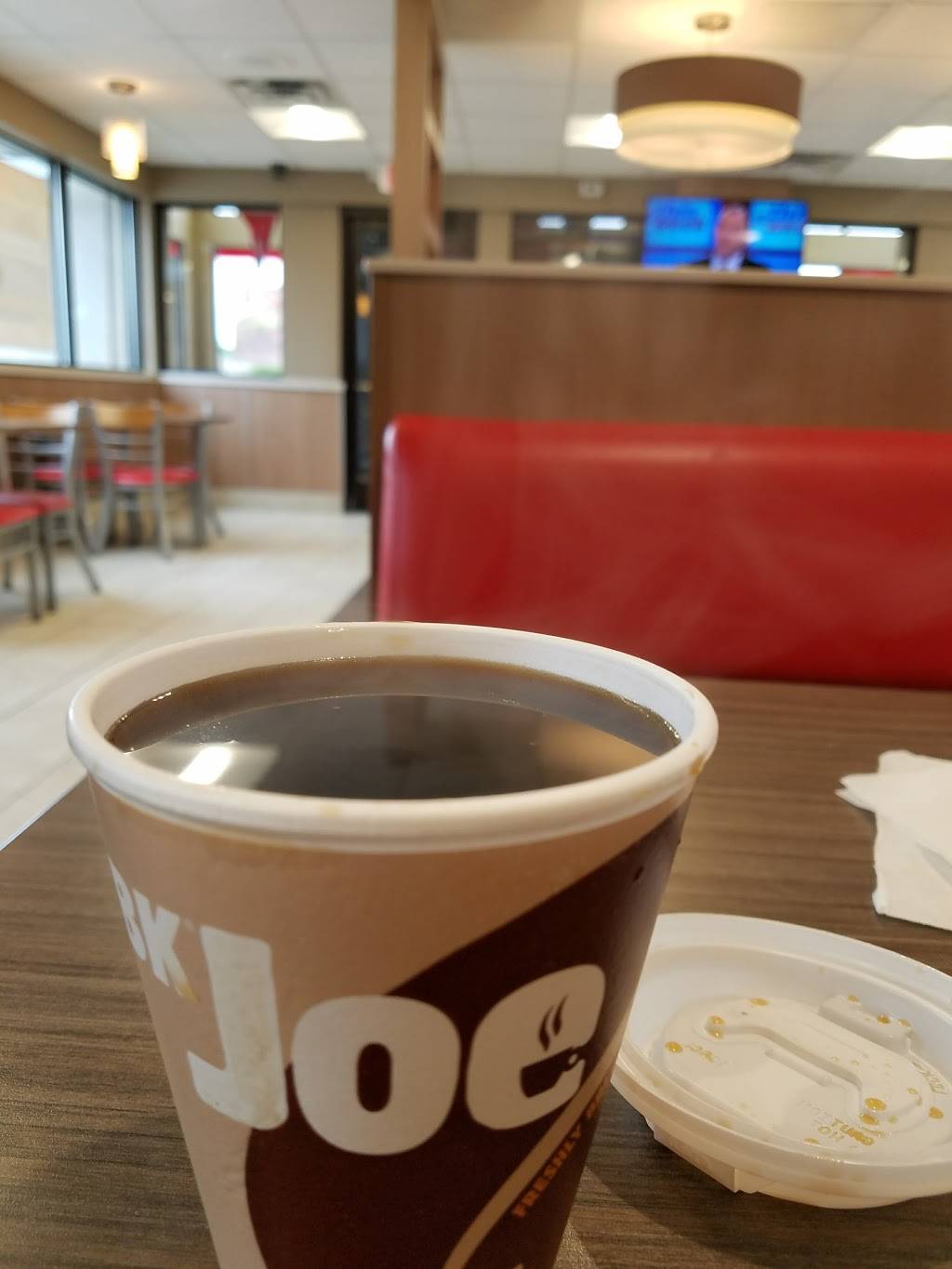 Burger King | restaurant | 1131 W Broadway Ave, Forest Lake, MN 55025, USA | 6514644840 OR +1 651-464-4840