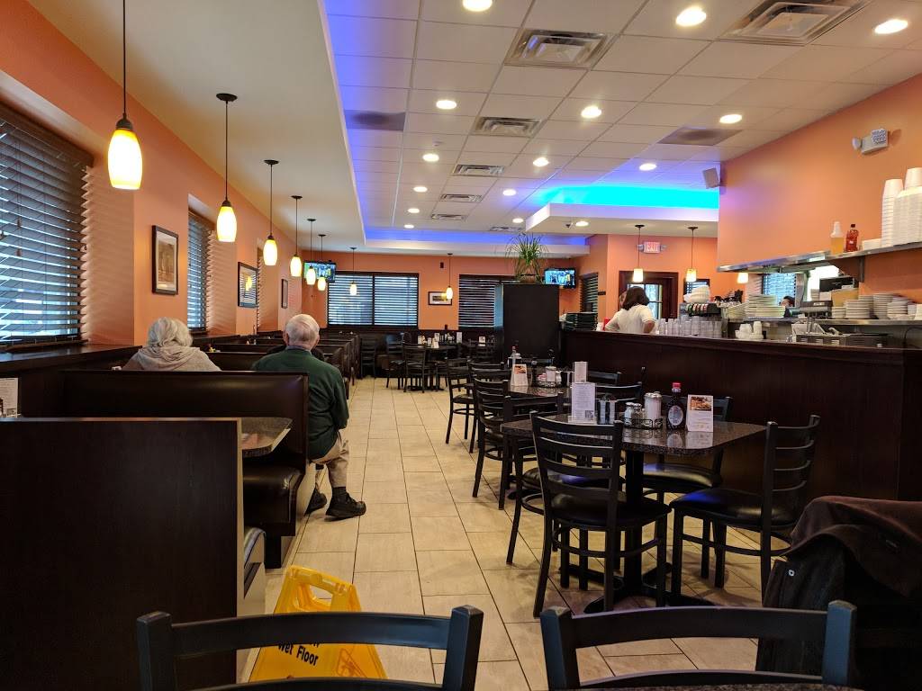 Village Grill Café & Family Restaurant | restaurant | 841 E Eleven Mile Rd, Royal Oak, MI 48067, USA | 2485658565 OR +1 248-565-8565