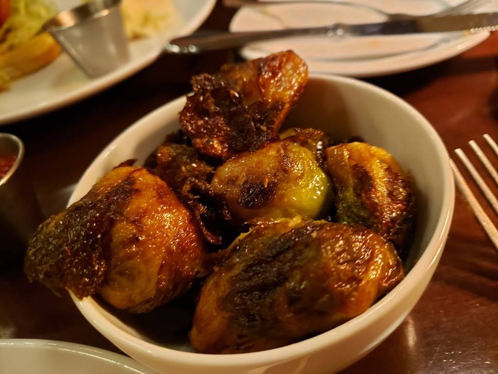 Cleveland Chop | restaurant | 824 West Saint Clair Avenue, Cleveland, OH 44113, USA | 2166962467 OR +1 216-696-2467