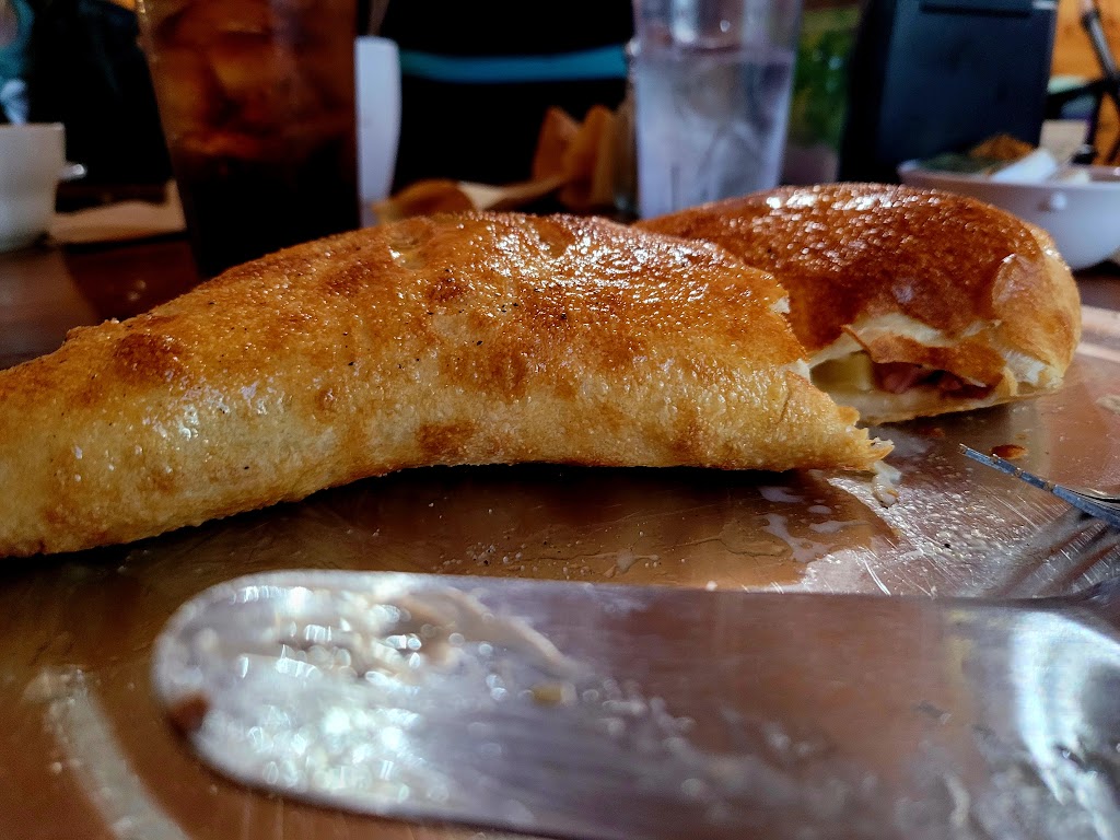 Alpine Pizza Garden | restaurant | 8797 N Main St, Helen, GA 30545, USA | 7068922949 OR +1 706-892-2949