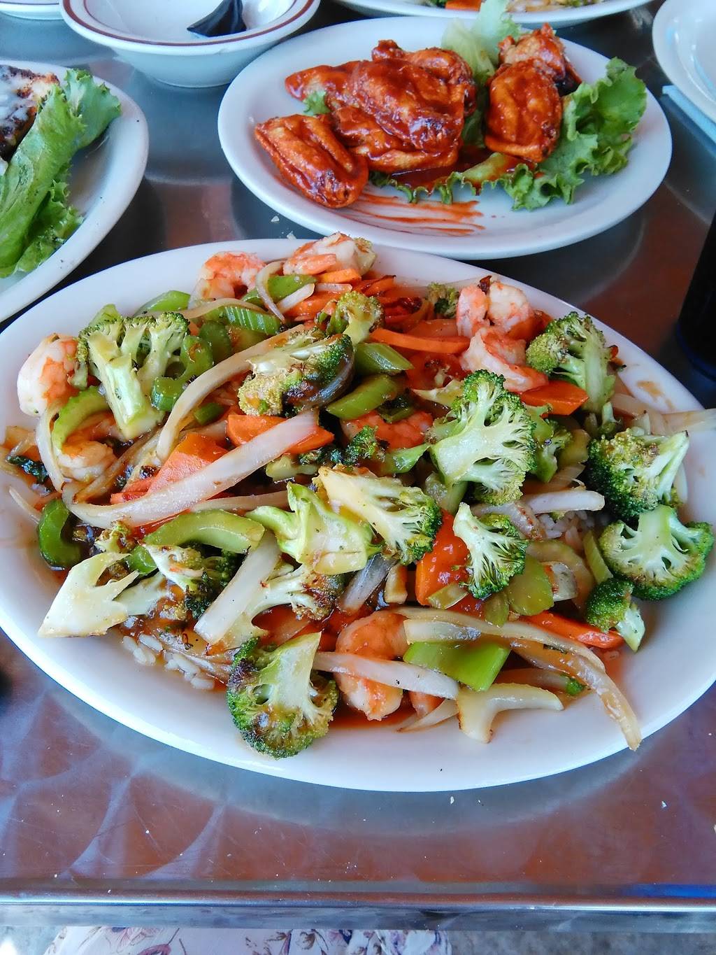 Jimmys Restaurant & Bar | restaurant | N168 W21212 Main St, Jackson, WI 53037, USA | 2626779060 OR +1 262-677-9060