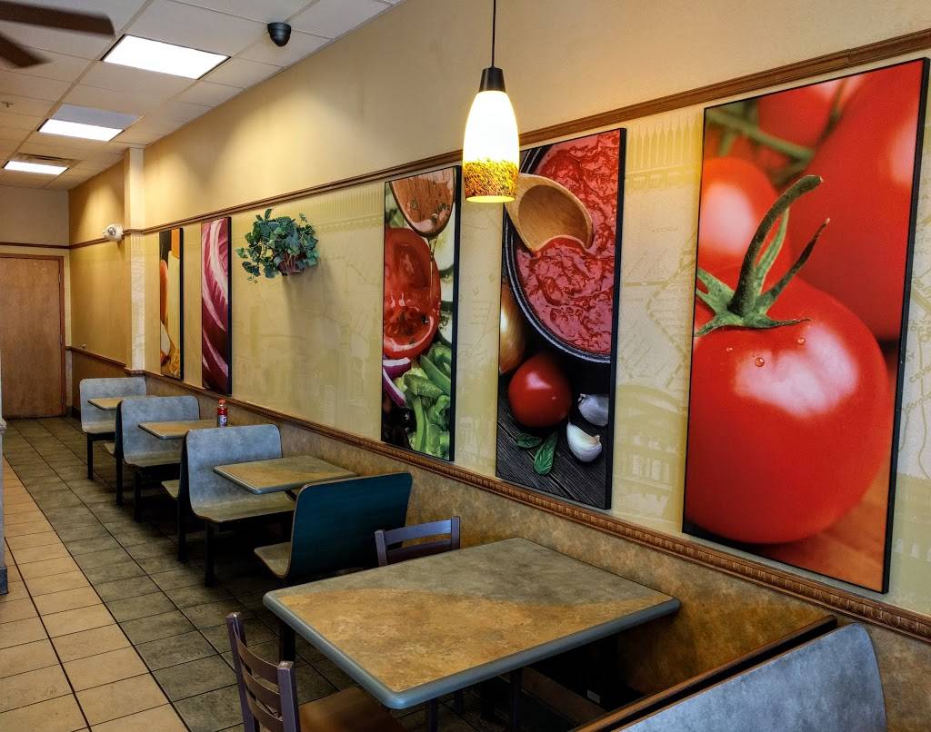 Subway Restaurants | restaurant | 5055 N High St #1-06, Columbus, OH 43214, USA | 6148467827 OR +1 614-846-7827