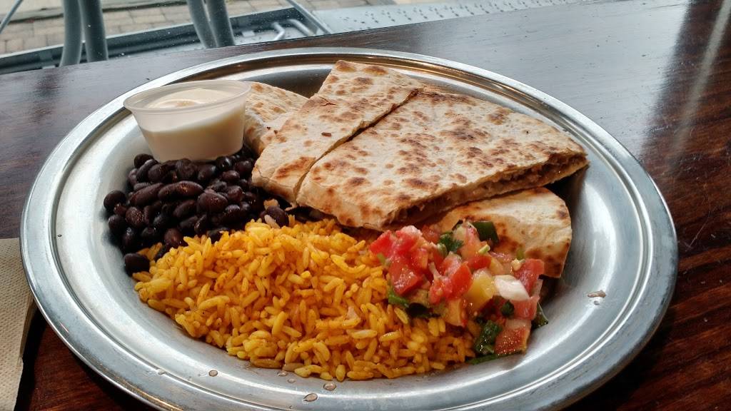 Bueno Y Sano Springfield | restaurant | 880 Sumner Ave, Springfield, MA 01108, USA | 4133010976 OR +1 413-301-0976