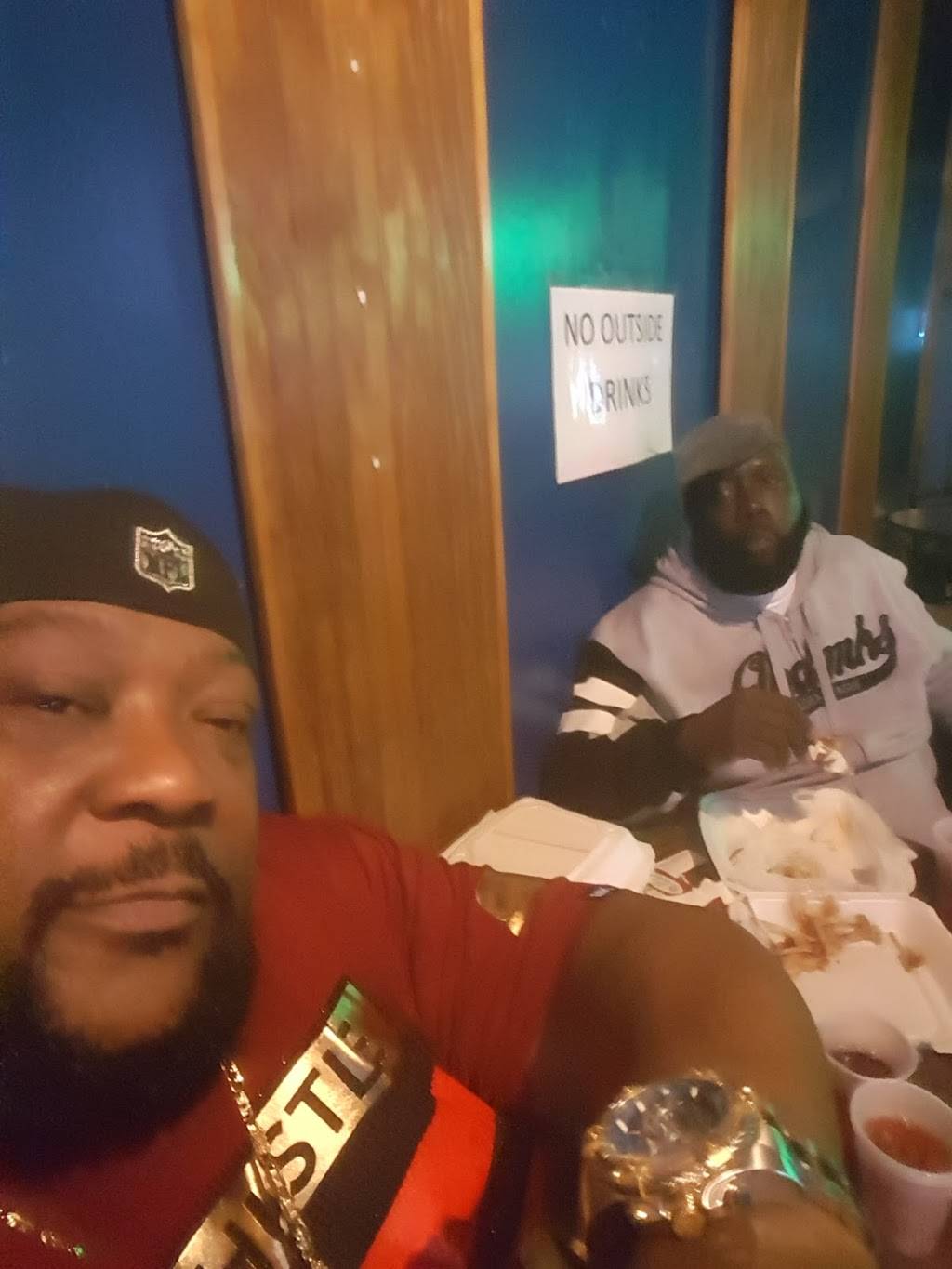 Blue Gill Bar & Grill | restaurant | 4998 Lindora Dr, Columbus, OH 43232, USA | 6145770899 OR +1 614-577-0899