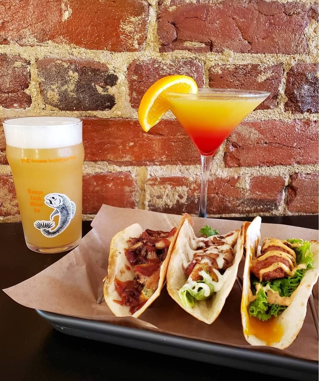 RailHouse Tavern | restaurant | 129 W 11th Ave, Cordele, GA 31015, USA | 2295132023 OR +1 229-513-2023