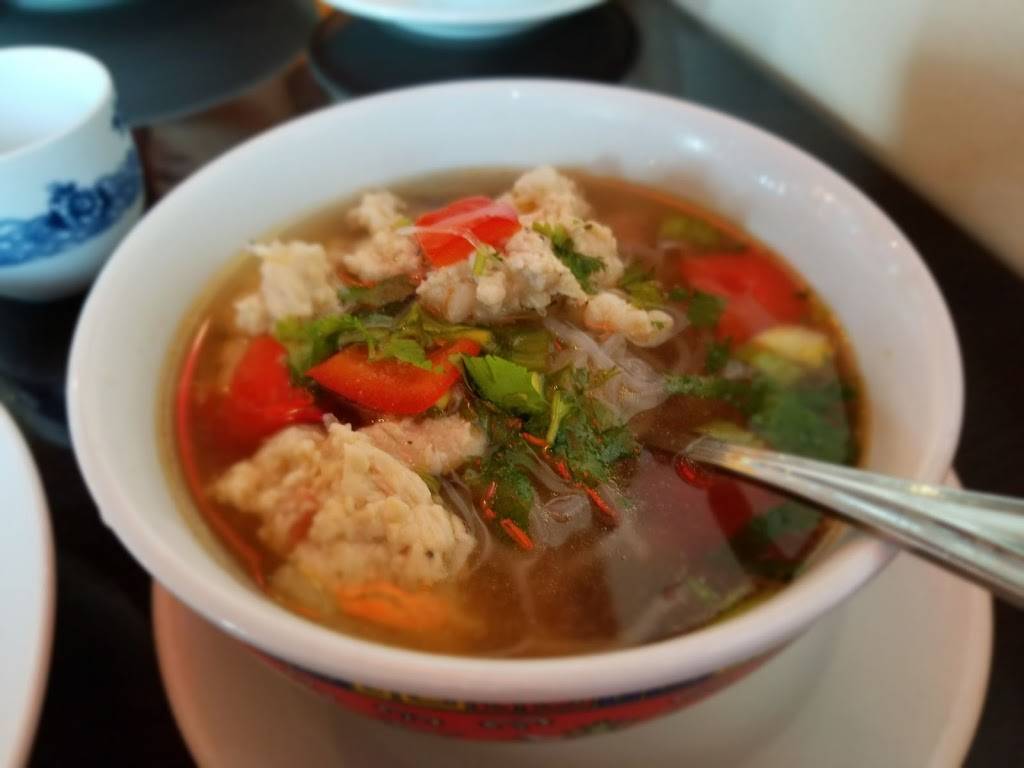 Joy Noodles and Asian Cuisine | restaurant | 2200 S Dixie Hwy, West Palm Beach, FL 33401, USA | 5616555212 OR +1 561-655-5212