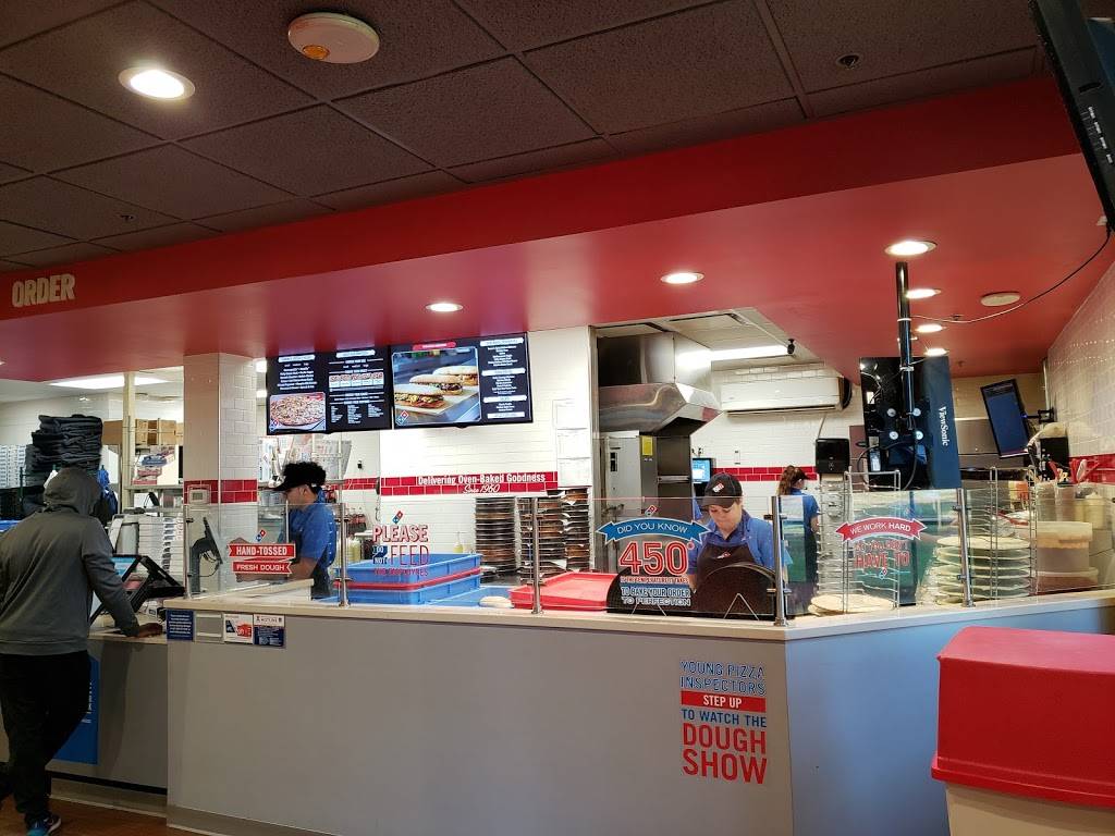 Dominos Pizza | meal delivery | 3168 2nd Division Dr, Joint Base Lewis-McChord, WA 98433, USA | 2535893030 OR +1 253-589-3030