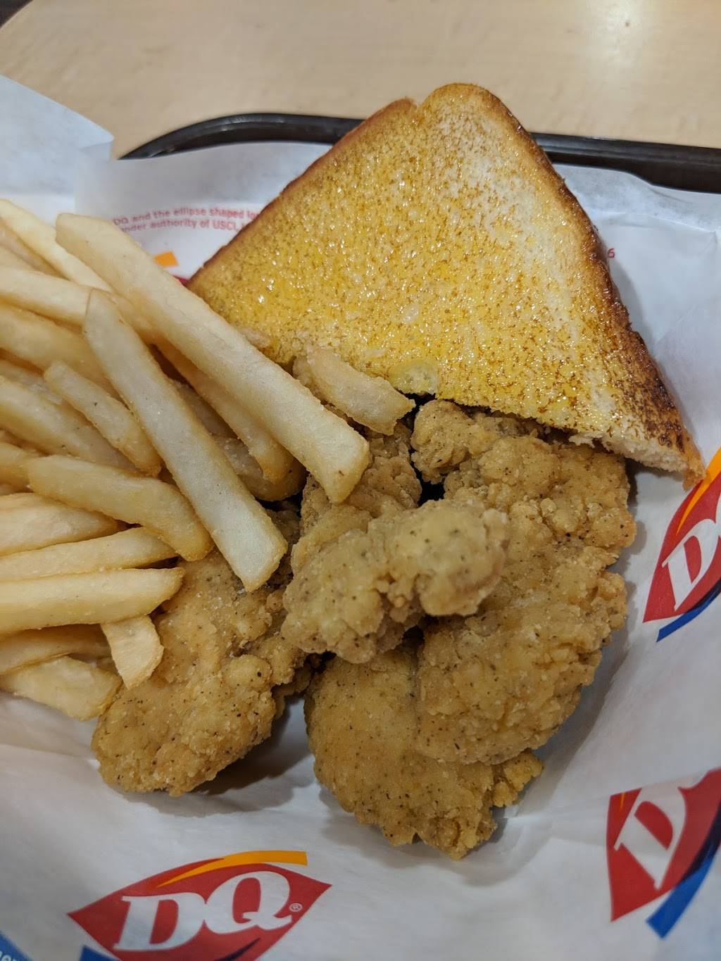 Dairy Queen Grill & Chill | restaurant | 8895 Darrow Rd, Twinsburg, OH 44087, USA | 3304254196 OR +1 330-425-4196