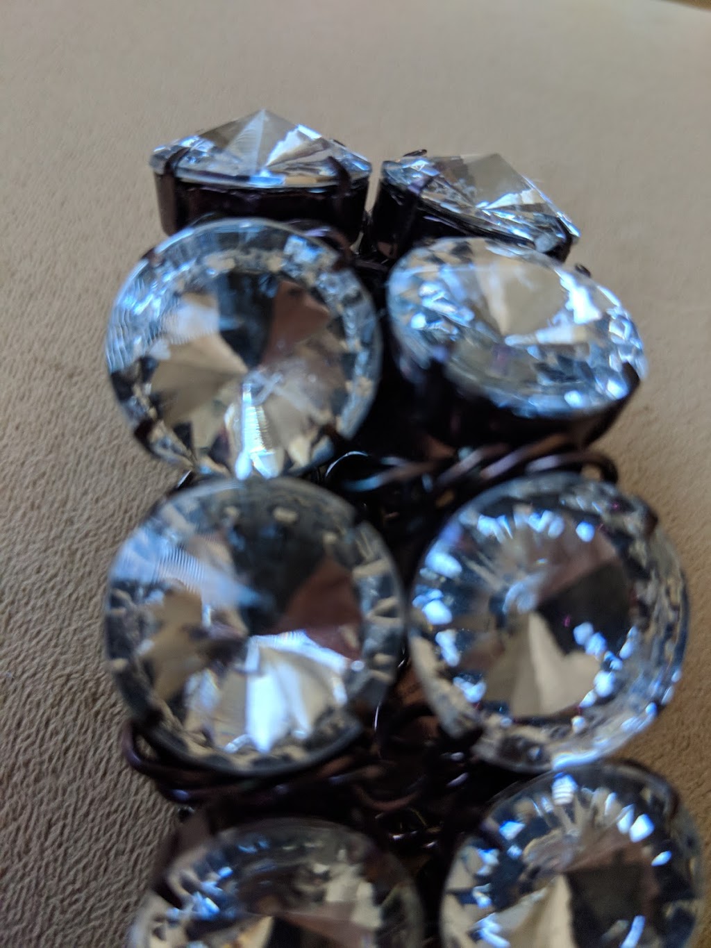 Starbucks | cafe | 39 W Division St, Chicago, IL 60610, USA | 3129516992 OR +1 312-951-6992