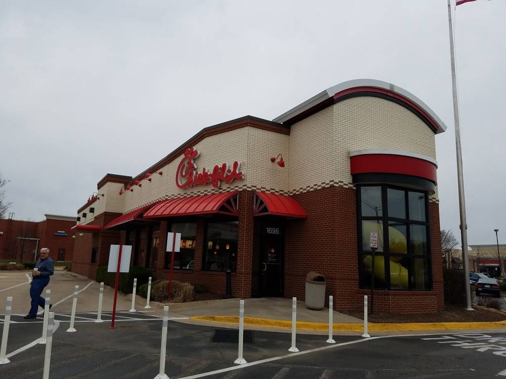 Chick-fil-A | restaurant | 1698 Carl D. Silver Parkway, Fredericksburg, VA 22401, USA | 5407867979 OR +1 540-786-7979
