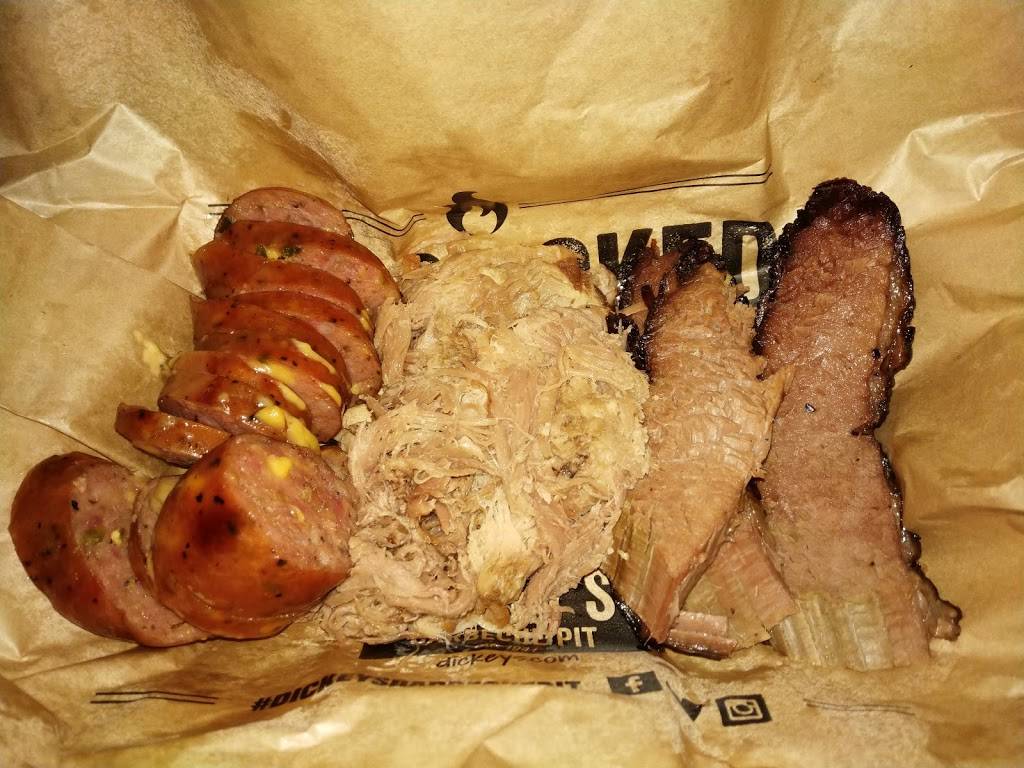 Dickeys Barbecue Pit | restaurant | 1466 Garden of the Gods Rd Ste 160, Colorado Springs, CO 80907, USA | 7196234007 OR +1 719-623-4007