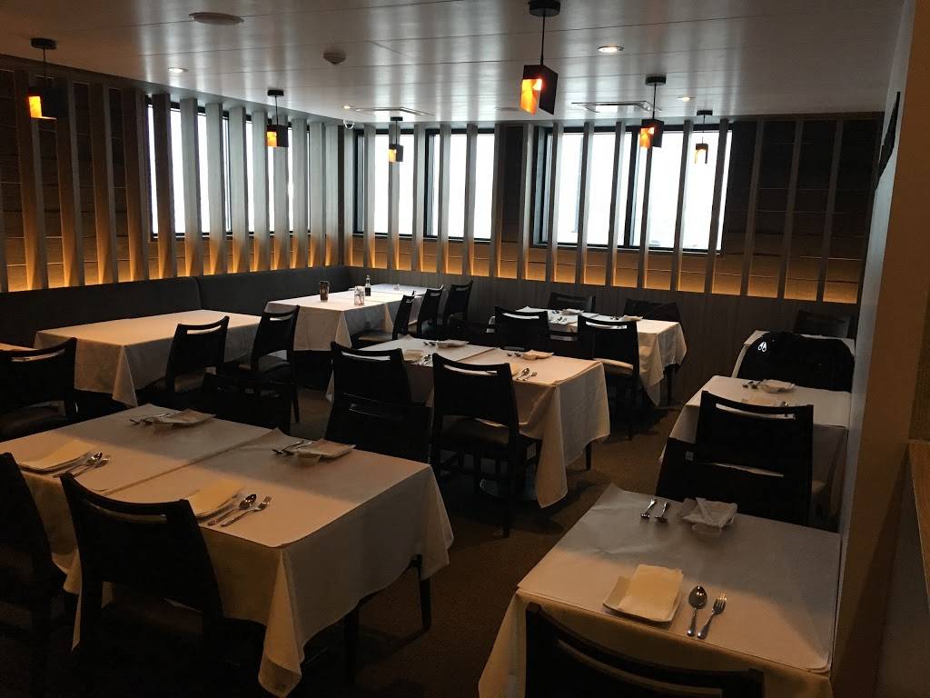 Spoon & Fork | restaurant | 130 Park Pl Blvd, Barrie, ON L4N 0L1, Canada | 7057338838 OR +1 705-733-8838