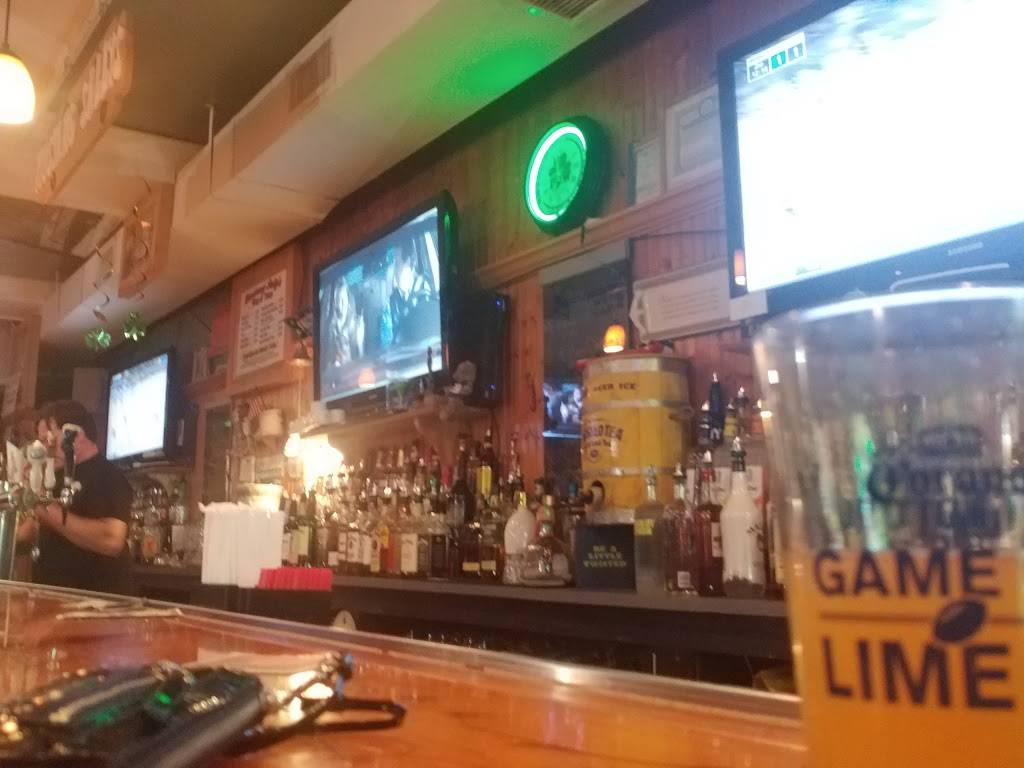 Mustang Sallys | restaurant | 186 Howells Rd, Bay Shore, NY 11706, USA | 6316659822 OR +1 631-665-9822