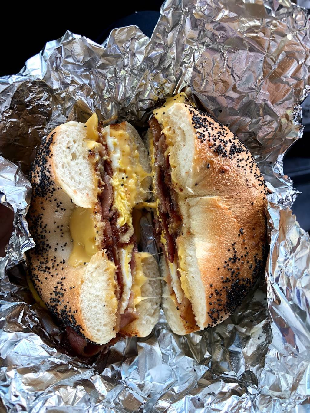 Makebs Bagels | bakery | 4352 Okeechobee Blvd, West Palm Beach, FL 33409, USA | 5612422700 OR +1 561-242-2700