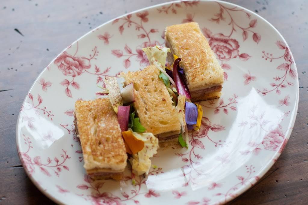 Sfoglina | restaurant | 4445 Connecticut Ave NW, Washington, DC 20008, USA | 2025251402 OR +1 202-525-1402