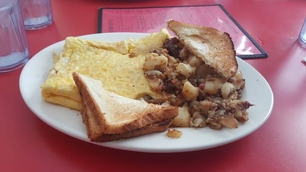 Lloyds Diner | restaurant | 184 Fountain St, Framingham, MA 01702, USA | 5088798750 OR +1 508-879-8750