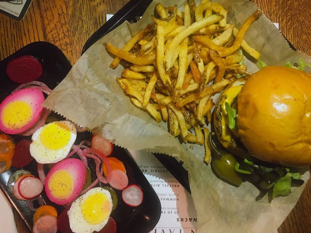 Flatiron Tavern | restaurant | 129 E Nationwide Blvd, Columbus, OH 43215, USA | 6145250091 OR +1 614-525-0091