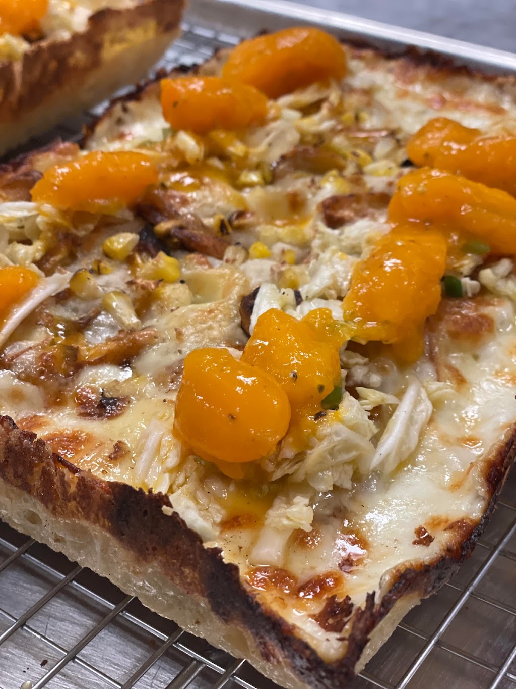 Side Door Pizza | meal takeaway | 909 New Jersey Ave SE, Washington, DC 20003, USA | 2028179302 OR +1 202-817-9302