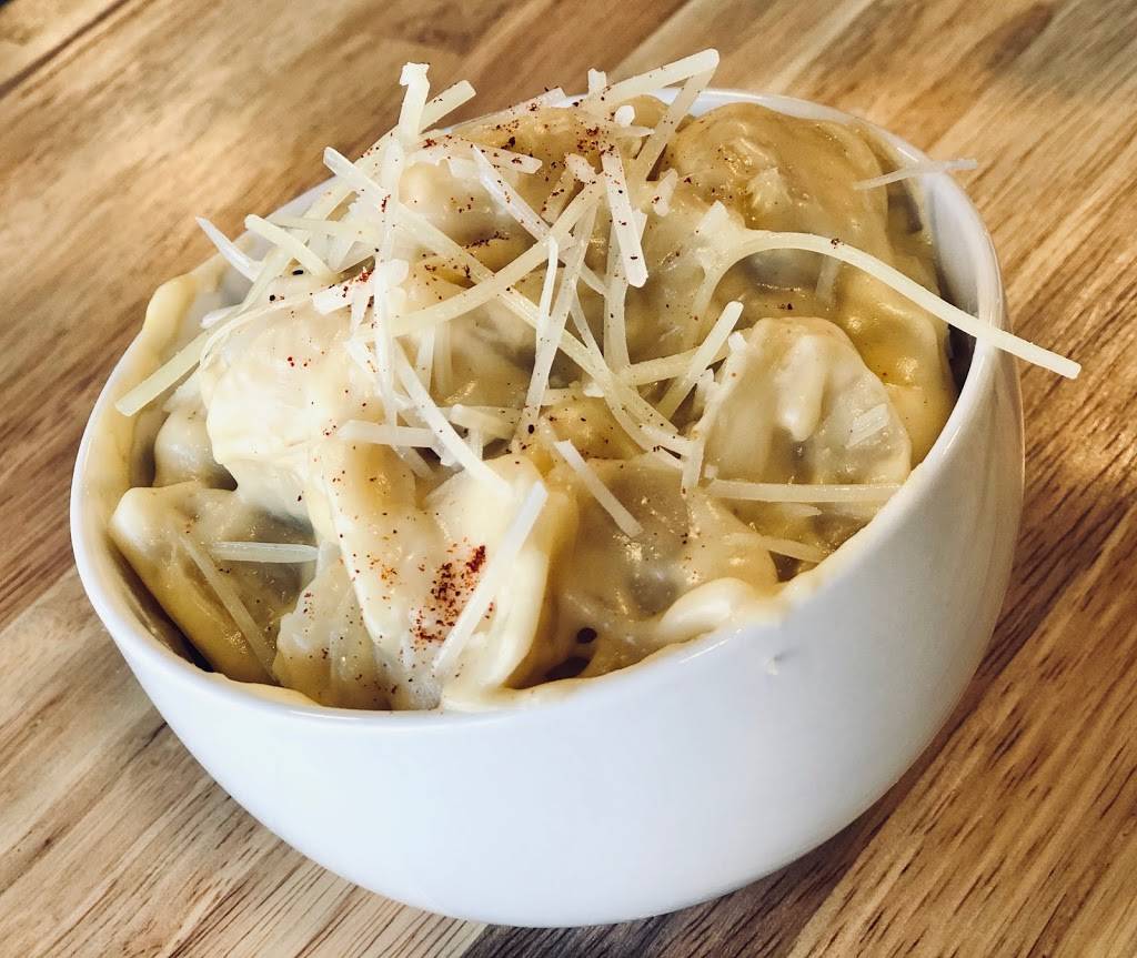 Mays Eats Gourmet To Go | restaurant | 3400 Corinth Pkwy, Corinth, TX 76208, USA | 9404982516 OR +1 940-498-2516