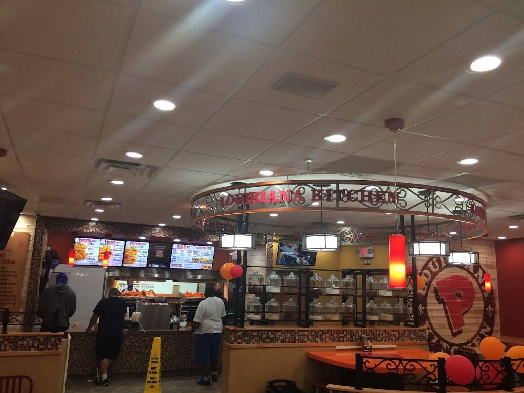 Popeyes Louisiana Kitchen | restaurant | 868 E Grand St C, Elizabeth, NJ 07201, USA | 9087378082 OR +1 908-737-8082