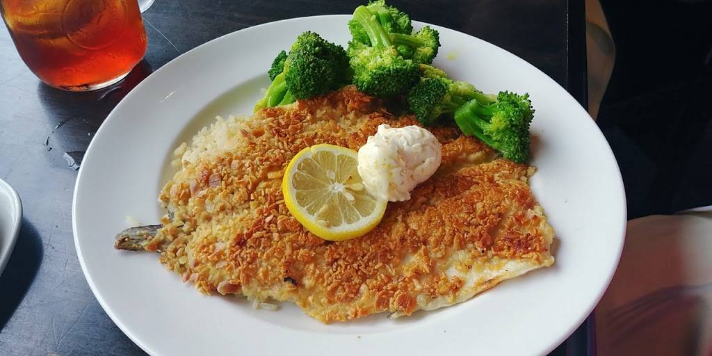 White River Fish House | restaurant | 1 BASS PRO DRIVE, Branson, MO 65616, USA | 4172435100 OR +1 417-243-5100