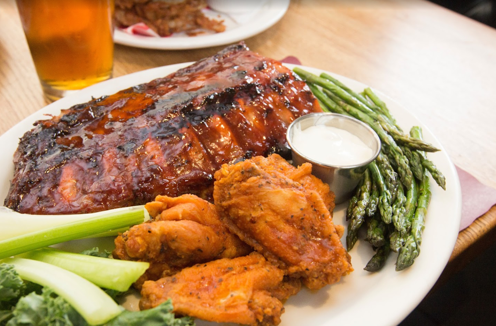 Adams Grille & Taphouse - Edgewater | restaurant | 169 Mayo Rd, Edgewater, MD 21037, USA | 4109562995 OR +1 410-956-2995