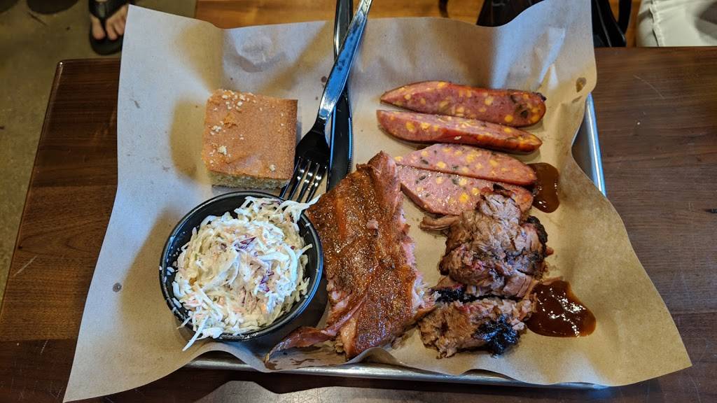 MISSION BBQ | restaurant | 2411 S University Dr, Davie, FL 33324, USA | 9547664304 OR +1 954-766-4304