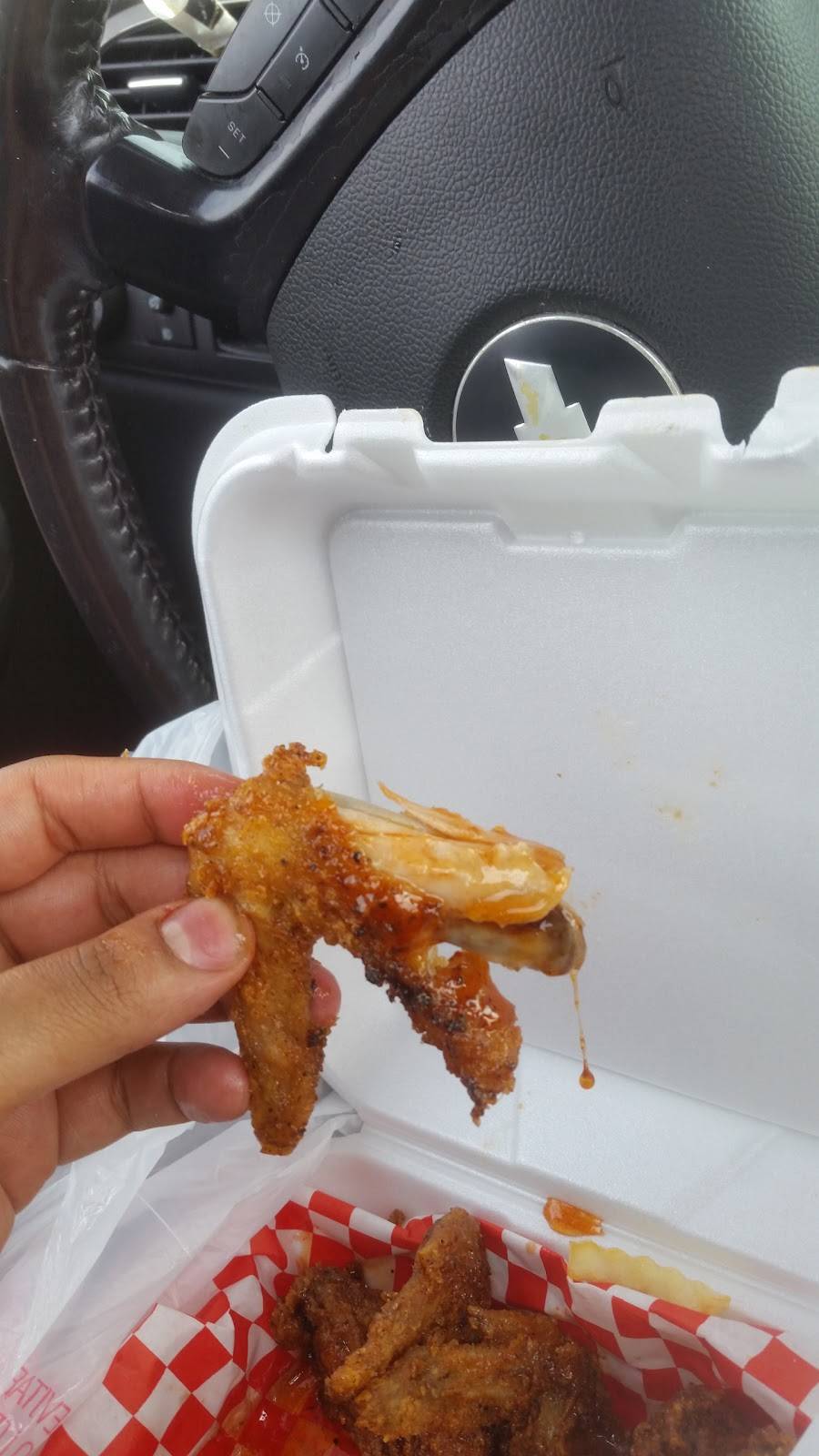 OOOWWWEEE Wangz N Catfish | restaurant | 3951 Sycamore School Rd #117, Fort Worth, TX 76133, USA | 8172947777 OR +1 817-294-7777