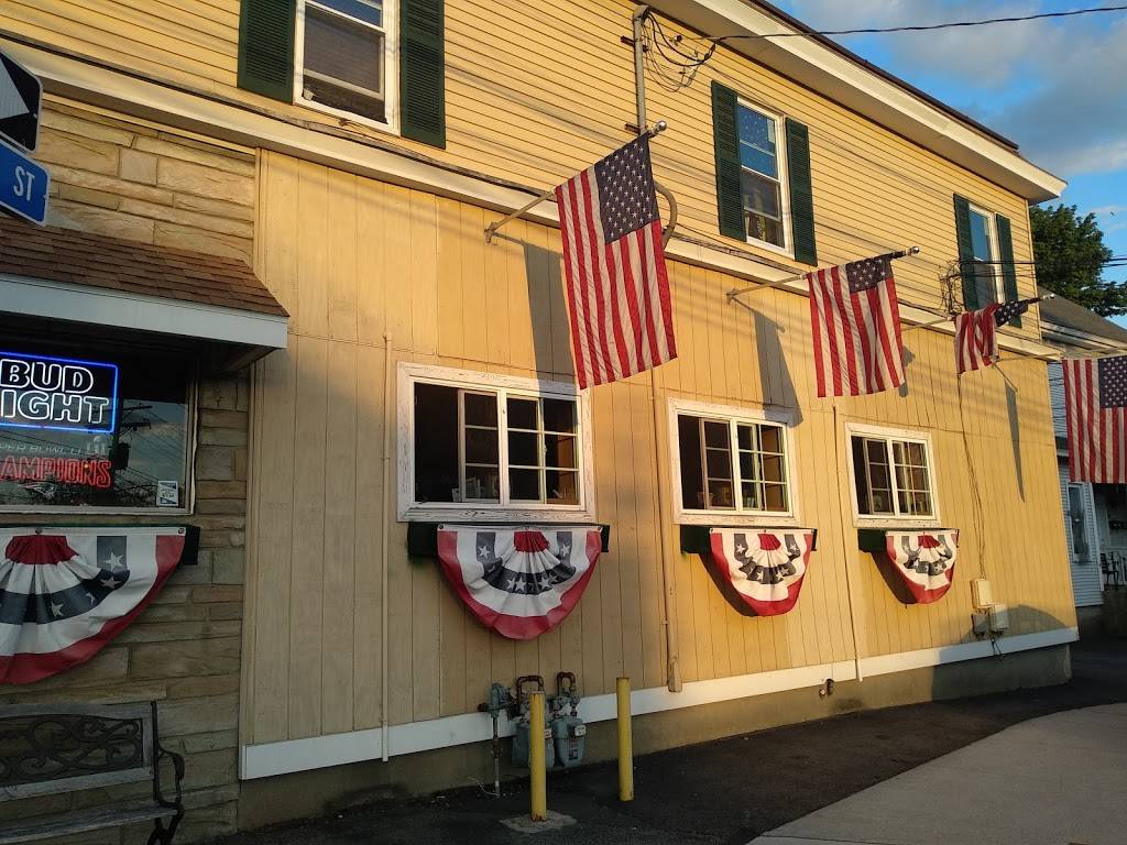 The 4s Sports Pub | restaurant | 666 Waverly St, Framingham, MA 01702, USA | 5088791579 OR +1 508-879-1579