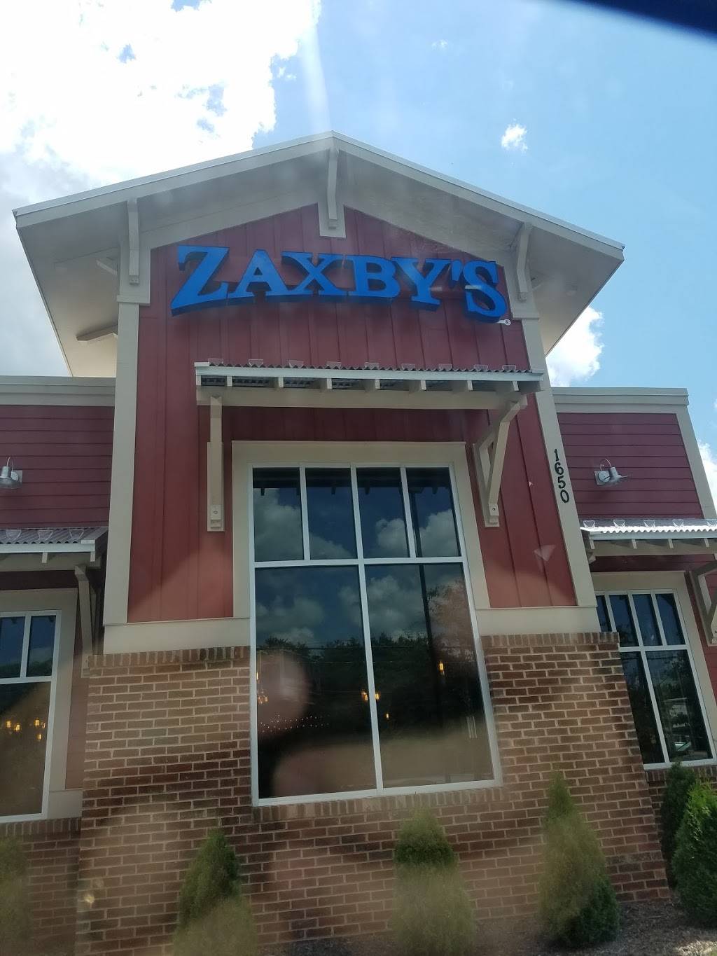 Zaxbys Chicken Fingers & Buffalo Wings | restaurant | 1650 Hendersonville Rd, Asheville, NC 28803, USA | 8282772228 OR +1 828-277-2228