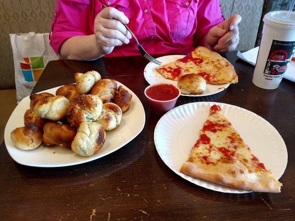 Mangia Brick Oven Pizza | restaurant | 1 NJ-37, Toms River, NJ 08753, USA | 7325575000 OR +1 732-557-5000