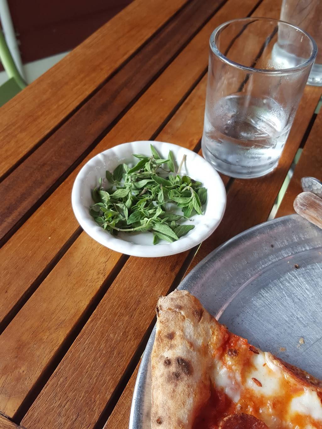 Nomad Pizza | restaurant | 10 E Broad St, Hopewell, NJ 08525, USA | 6094666623 OR +1 609-466-6623