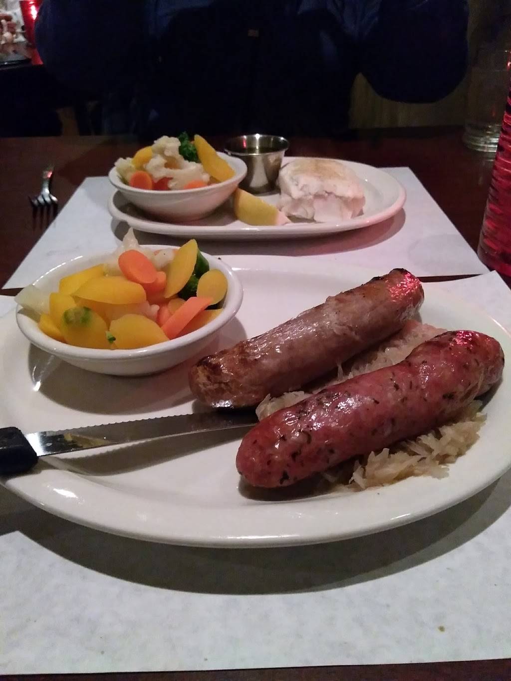 Lorelei Inn | restaurant | 1412 Webster Avenue, Green Bay, WI 54301, USA | 9204325921 OR +1 920-432-5921