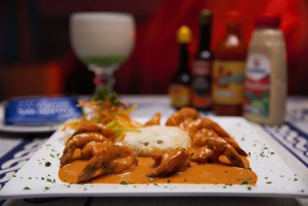 Surfos Restaurant & Snack Mexicano | restaurant | 4040 Gage Ave, Bell, CA 90201, USA | 3233889062 OR +1 323-388-9062